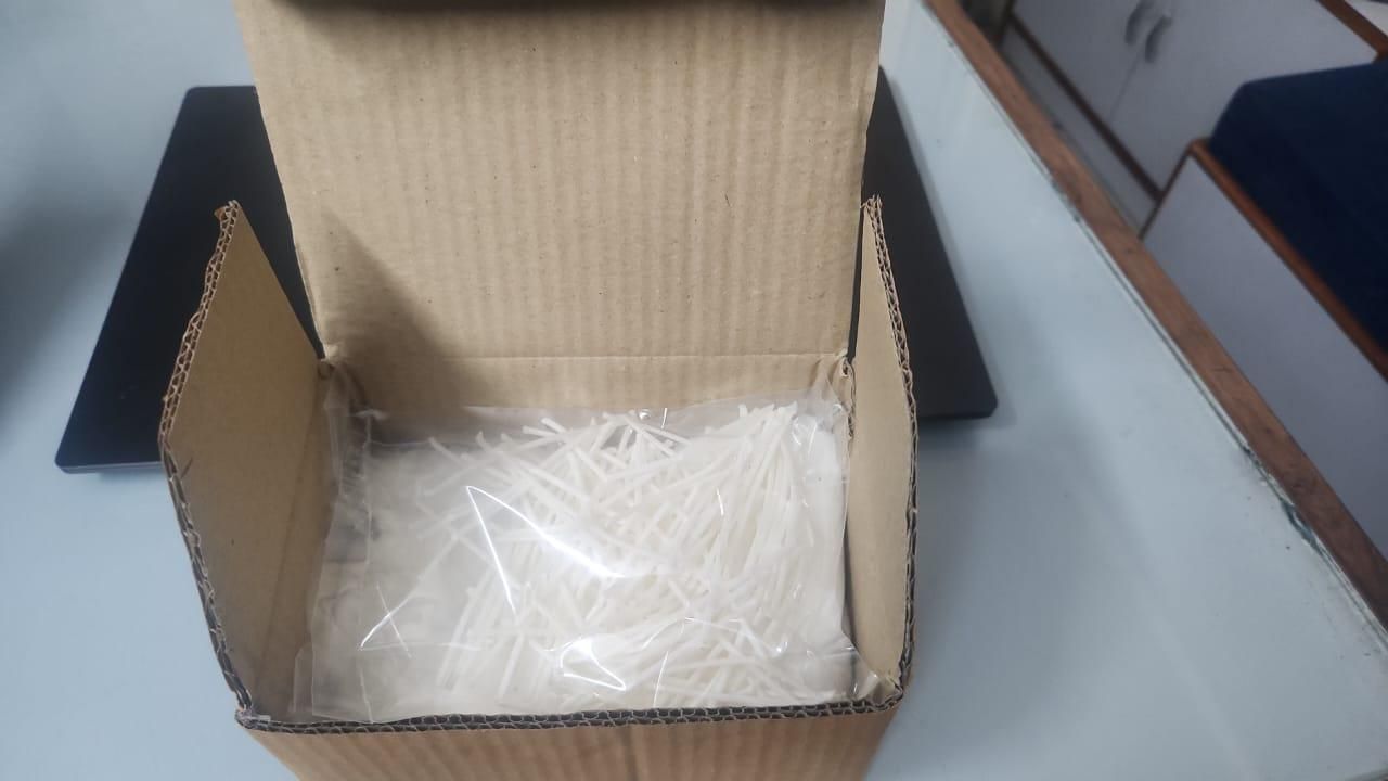 Pearl Soy Wax for Custom Candles 200gram + 50 Wicks - Shopsmart9